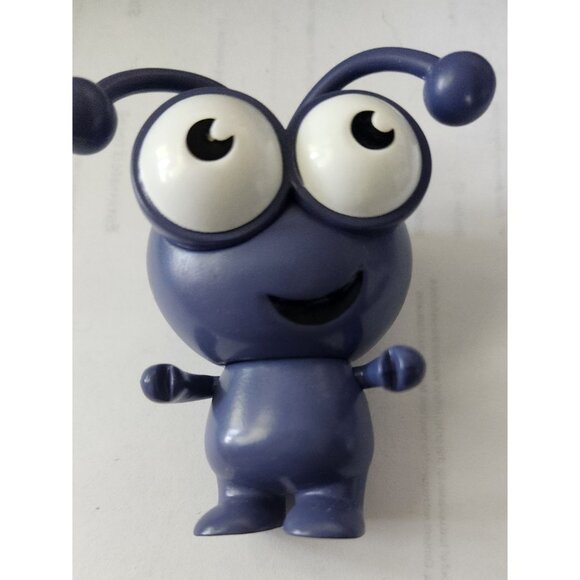 Cricut Cutie Twilight Collectible Figurine 7.6cm Tall Ages 12+ Cute Desk Buddy - Picture 16 of 16